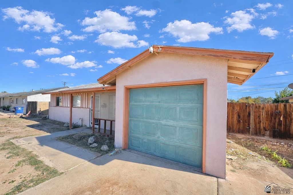 2679 S James Ave, Yuma, AZ 85365