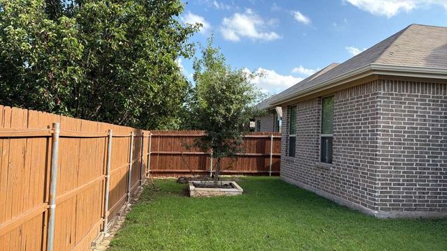 11012 Silver Falls Court, Fort Worth, TX 76244