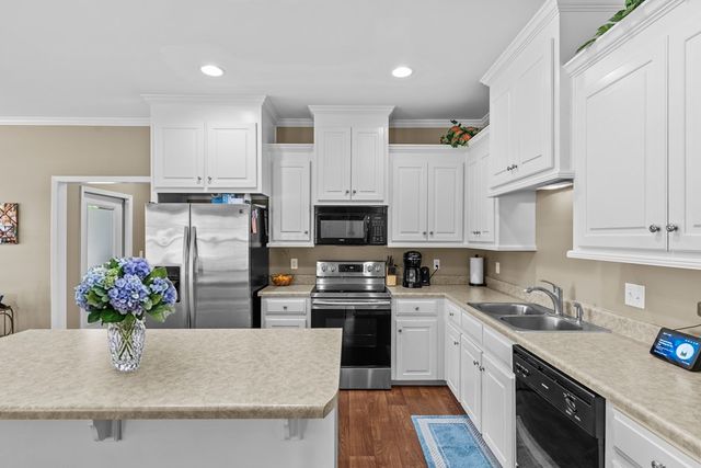 226 Maplecliff Dr, Dothan, AL 36303