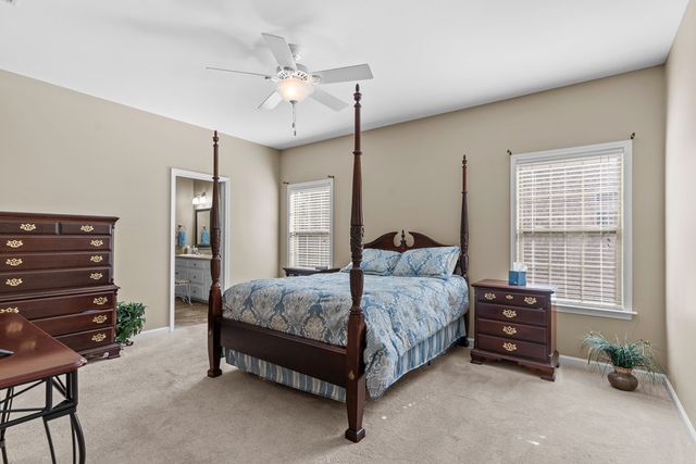 226 Maplecliff Dr, Dothan, AL 36303