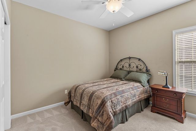226 Maplecliff Dr, Dothan, AL 36303