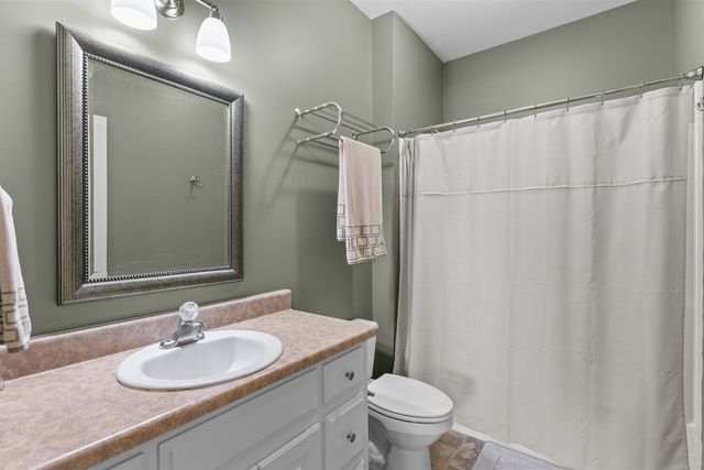 226 Maplecliff Dr, Dothan, AL 36303