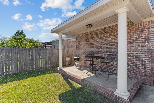 226 Maplecliff Dr, Dothan, AL 36303