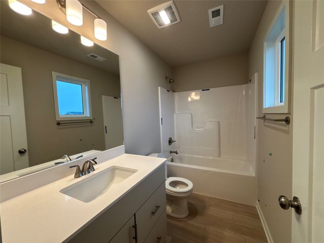 1718 Gordon Court, Norwalk, IA 50211