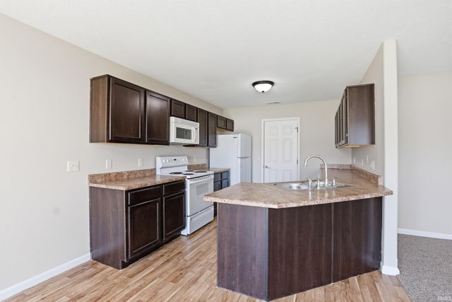 4367 Timber Creek Parkway, New Haven, IN 46774