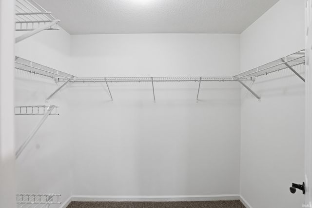 4367 Timber Creek Parkway, New Haven, IN 46774