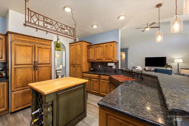 9802 W Big Springs Blvd., Boise, ID 83714