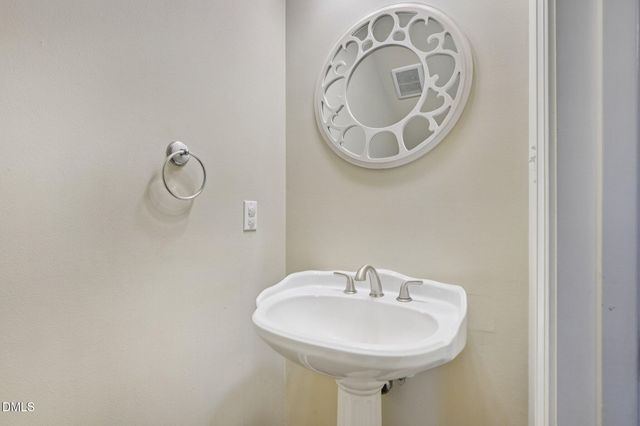 120 Kelsey Court, Clayton, NC 27520