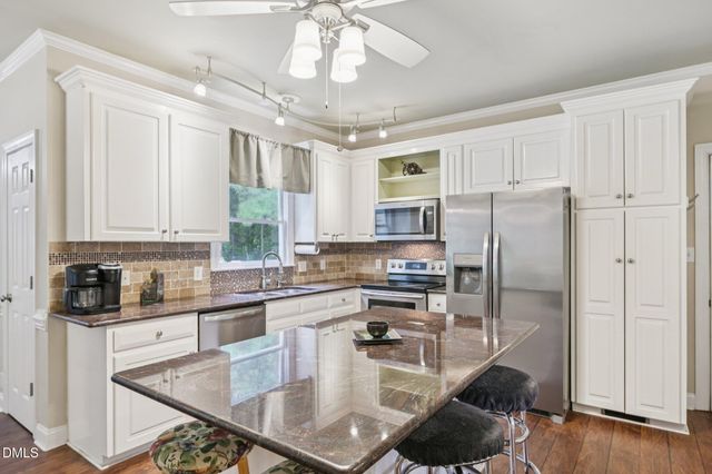 120 Kelsey Court, Clayton, NC 27520