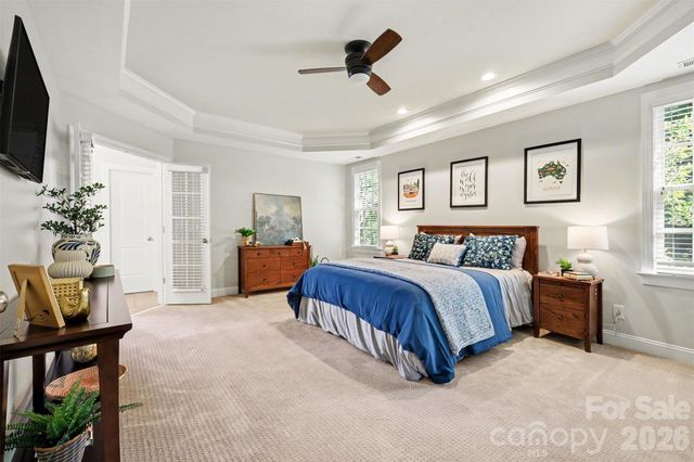 16619 Flintrock Falls Lane, Charlotte, NC 28278