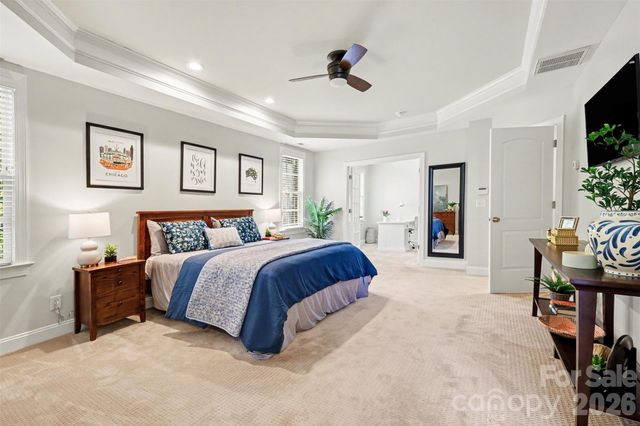 16619 Flintrock Falls Lane, Charlotte, NC 28278