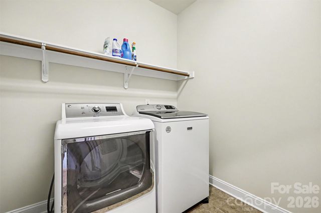 16619 Flintrock Falls Lane, Charlotte, NC 28278