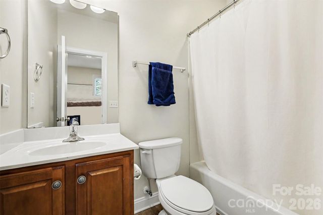 16619 Flintrock Falls Lane, Charlotte, NC 28278
