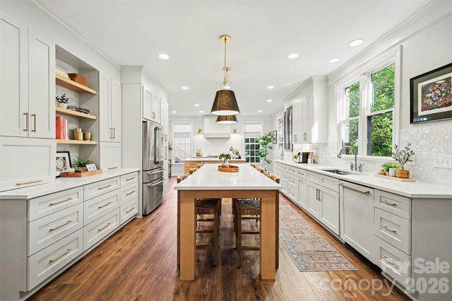 16619 Flintrock Falls Lane, Charlotte, NC 28278