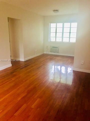 1008 E Ponce De Leon Blvd 3, Coral Gables, FL 33134