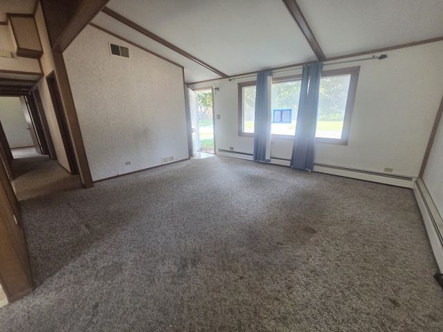 433 25th Avenue, East Moline, IL 61244