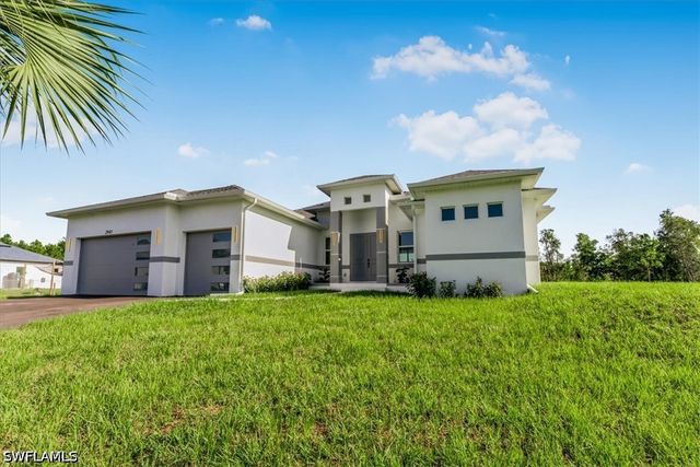 2941 37th AVE NE, Naples, FL 34120
