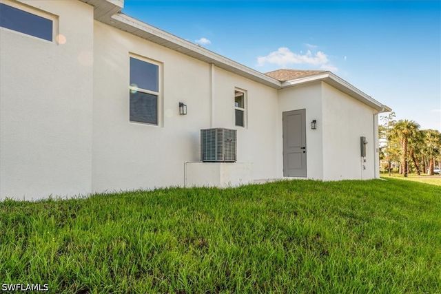 2941 37th AVE NE, Naples, FL 34120