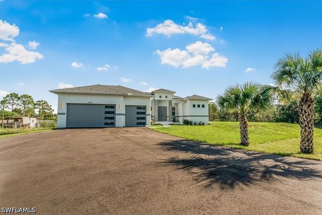 2941 37th AVE NE, Naples, FL 34120