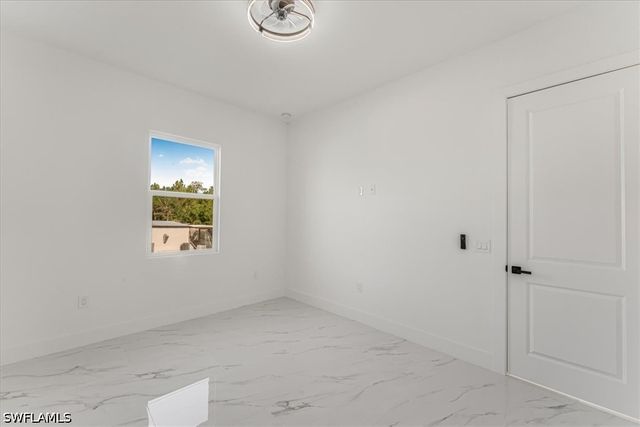 2941 37th AVE NE, Naples, FL 34120