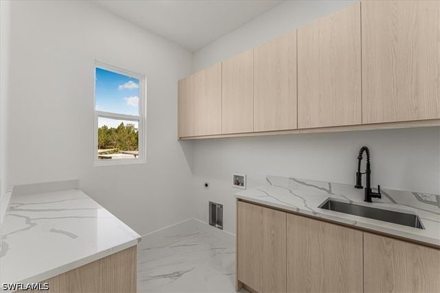 2941 37th AVE NE, Naples, FL 34120