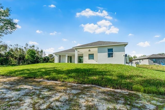 2941 37th AVE NE, Naples, FL 34120