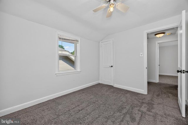 215 ASH RD, Wallingford, PA 19086