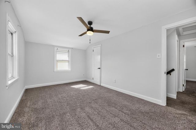 215 ASH RD, Wallingford, PA 19086