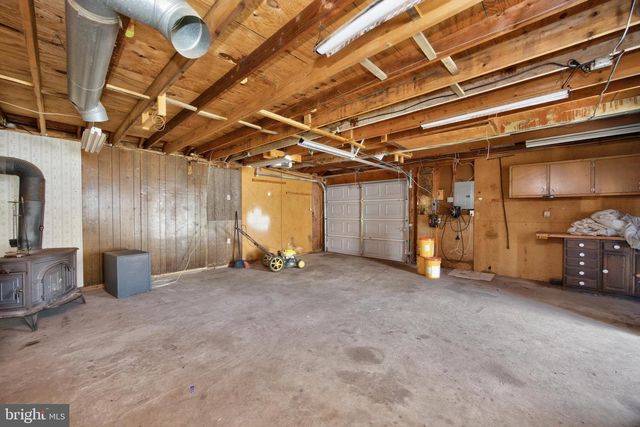 215 ASH RD, Wallingford, PA 19086