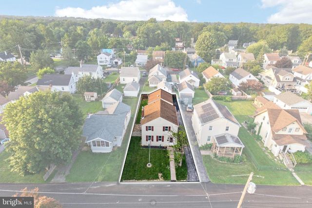 215 ASH RD, Wallingford, PA 19086