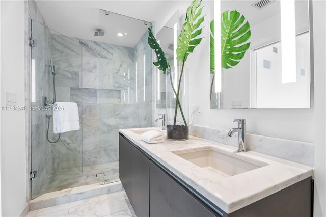 1451 Brickell Ave 2703, Miami, FL 33131