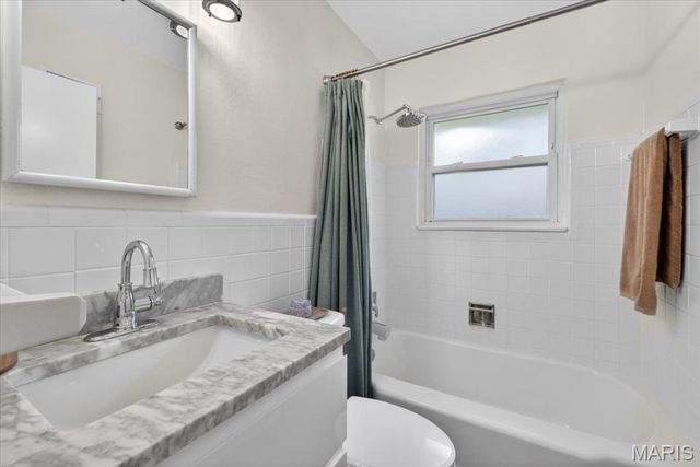 2403 Mari Kay Court, Brentwood, MO 63144