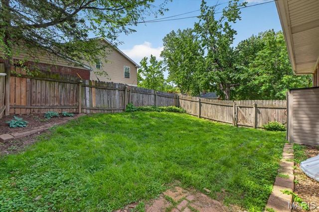 2403 Mari Kay Court, Brentwood, MO 63144