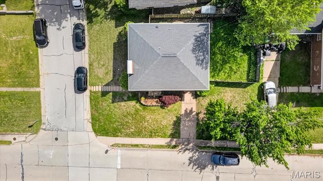 2403 Mari Kay Court, Brentwood, MO 63144