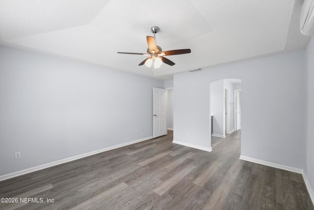 2154 SOFTWIND Trail W, Jacksonville, FL 32224
