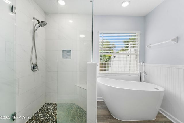 2154 SOFTWIND Trail W, Jacksonville, FL 32224