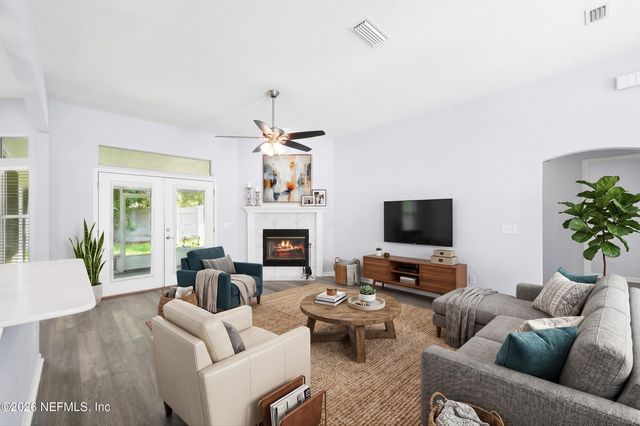 2154 SOFTWIND Trail W, Jacksonville, FL 32224