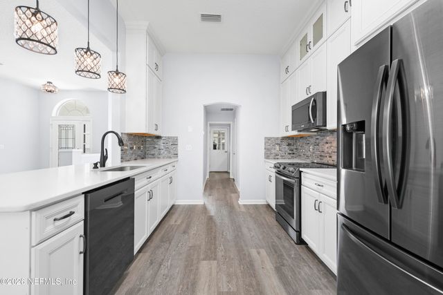 2154 SOFTWIND Trail W, Jacksonville, FL 32224