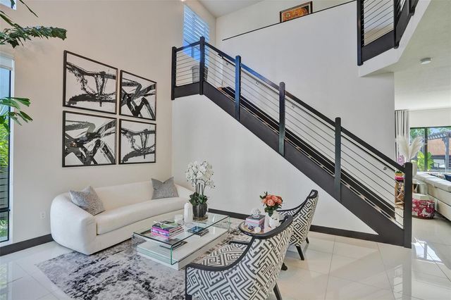 15501 NW 88th Avenue 15501, Miami Lakes, FL 33018