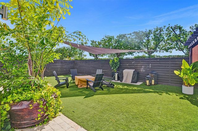15501 NW 88th Avenue 15501, Miami Lakes, FL 33018