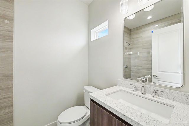 5800 Ozark Avenue, Mcallen, TX 78504