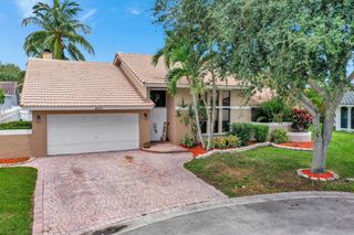 5642 NW 64 LN, Coral Springs, FL 33067