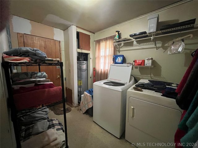 610 W Washington Avenue, Krebs, OK 74501