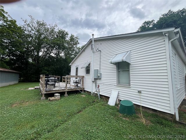 610 W Washington Avenue, Krebs, OK 74501