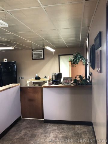 610 W Washington Avenue, Krebs, OK 74501