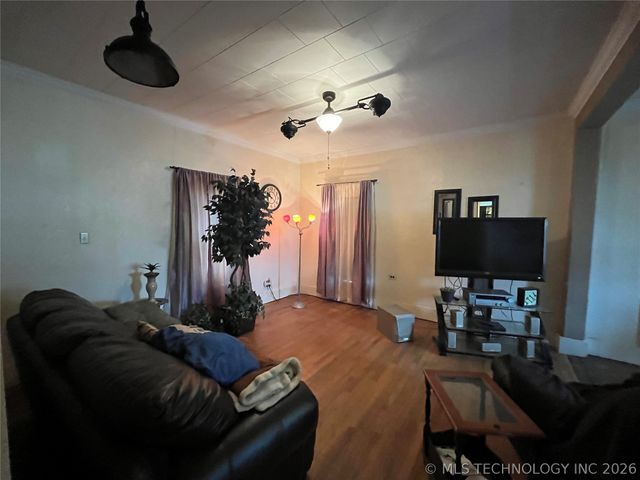 610 W Washington Avenue, Krebs, OK 74501