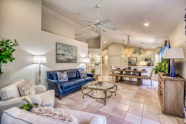 206 Canterbury Drive W, Palm Beach Gardens, FL 33418