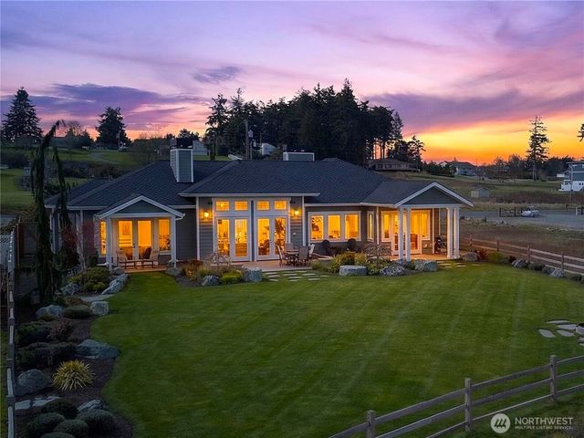 1350 Bonnie View Acres Road, Oak Harbor, WA 98277