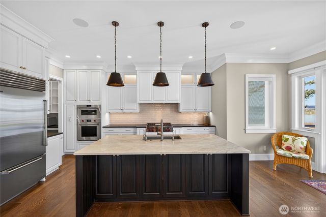 1350 Bonnie View Acres Road, Oak Harbor, WA 98277