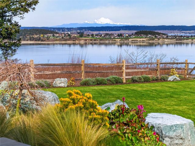 1350 Bonnie View Acres Road, Oak Harbor, WA 98277